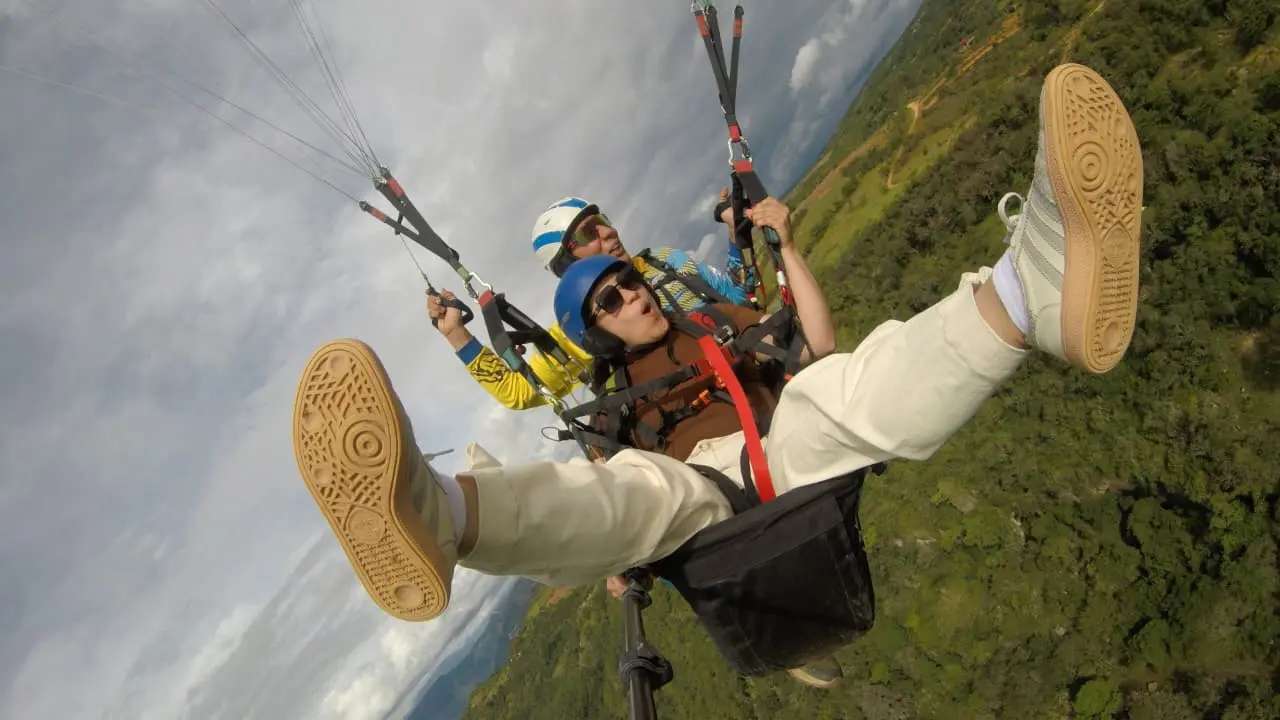 Parapente Villanueva sobre el cañón — foto 2